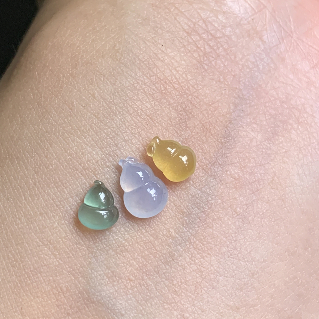 天然翡翠彩色多宝小葫芦