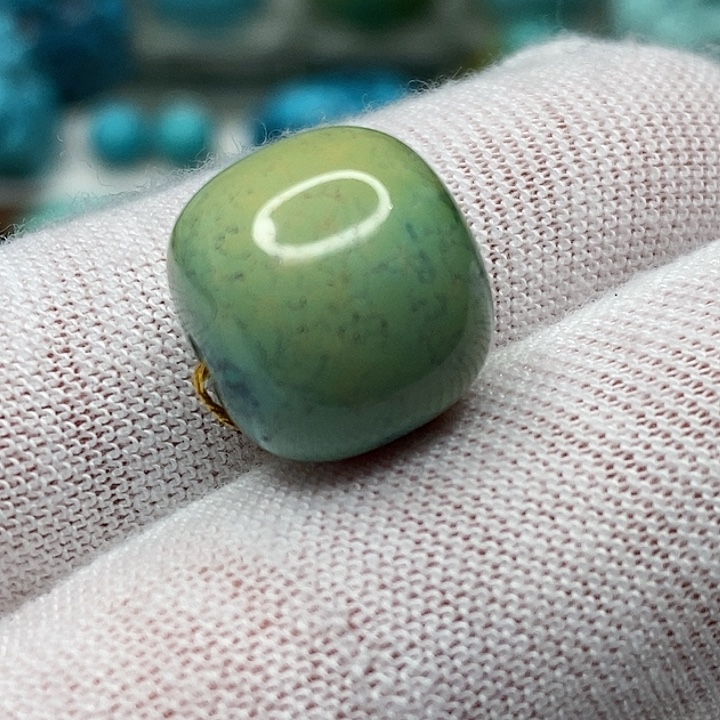 绿松石未镶嵌天然原矿 地大质检13.9×12.9mm