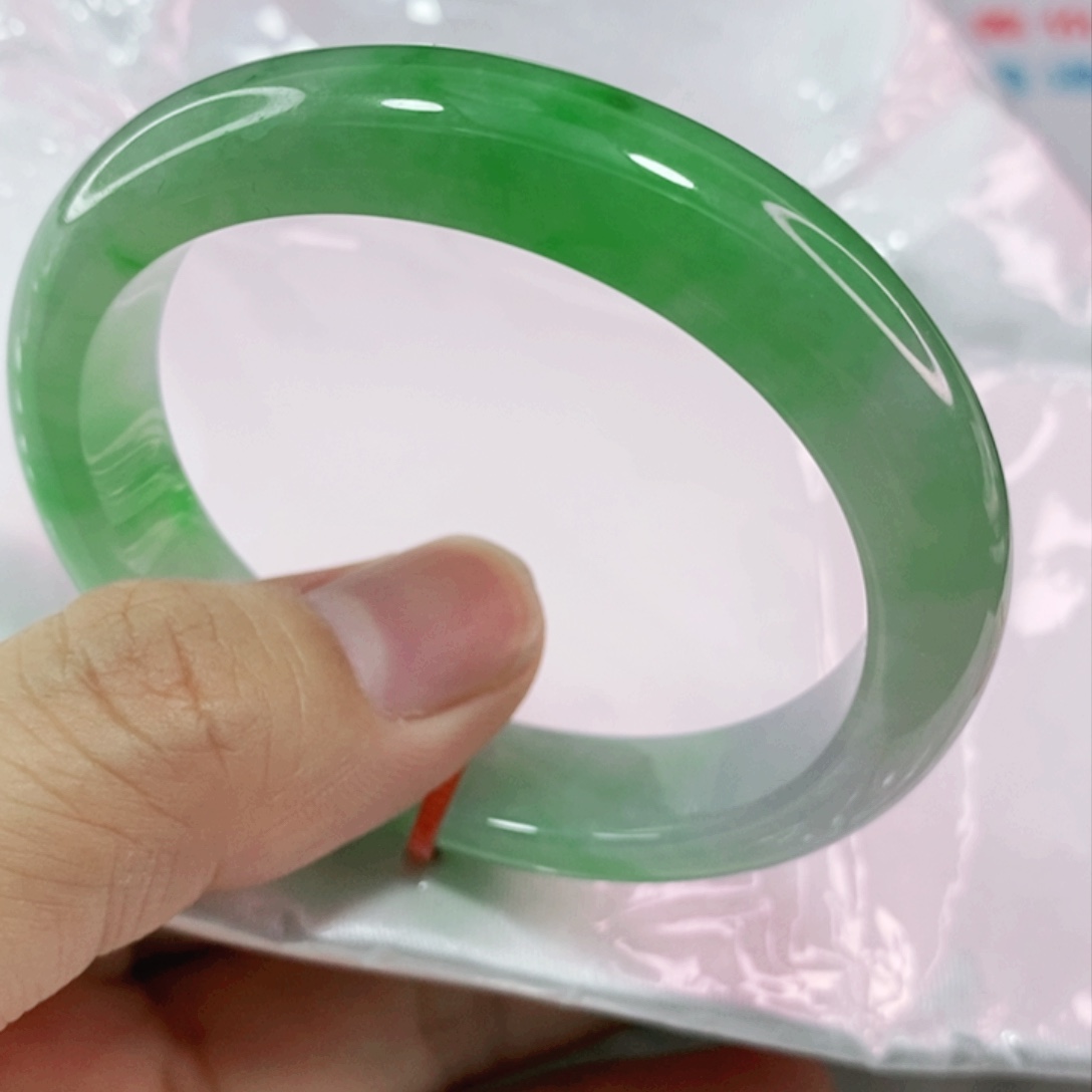 未镶嵌手镯翡翠51.8圈口贵妃强推