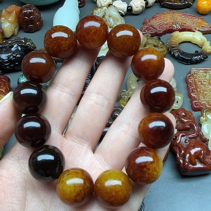 洛***丶和田玉未镶嵌颈饰