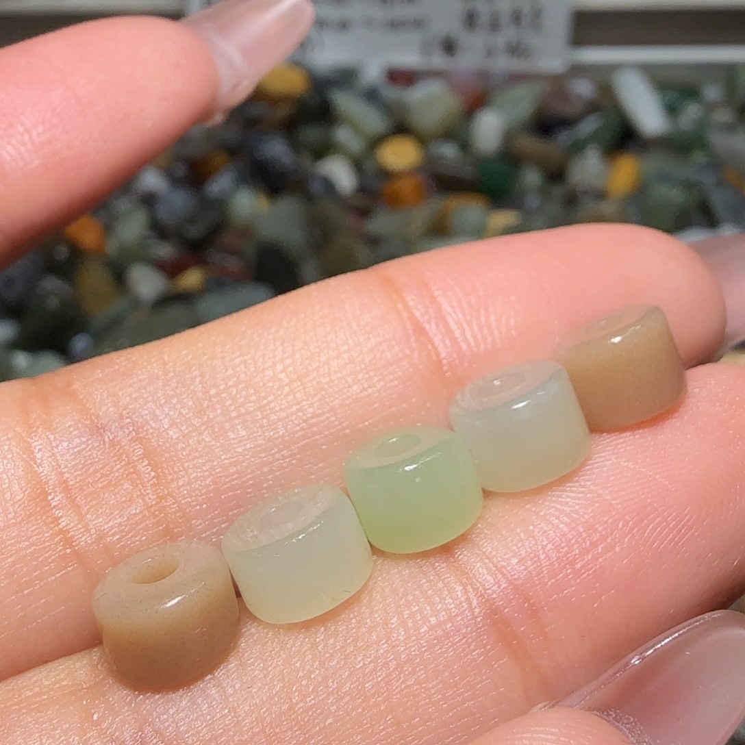 和田玉未镶嵌珠宝奇石