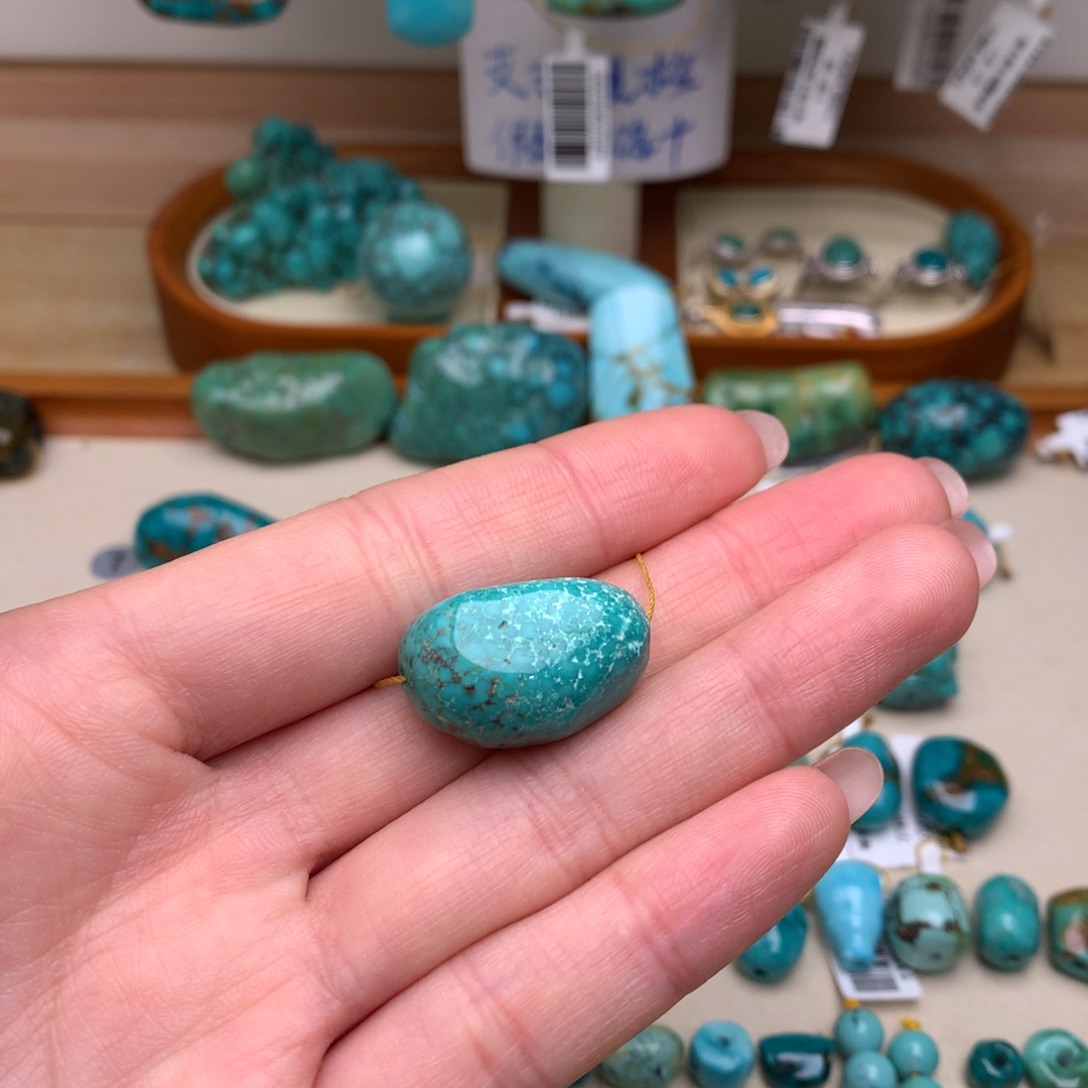 绿松石未镶嵌珠宝奇石