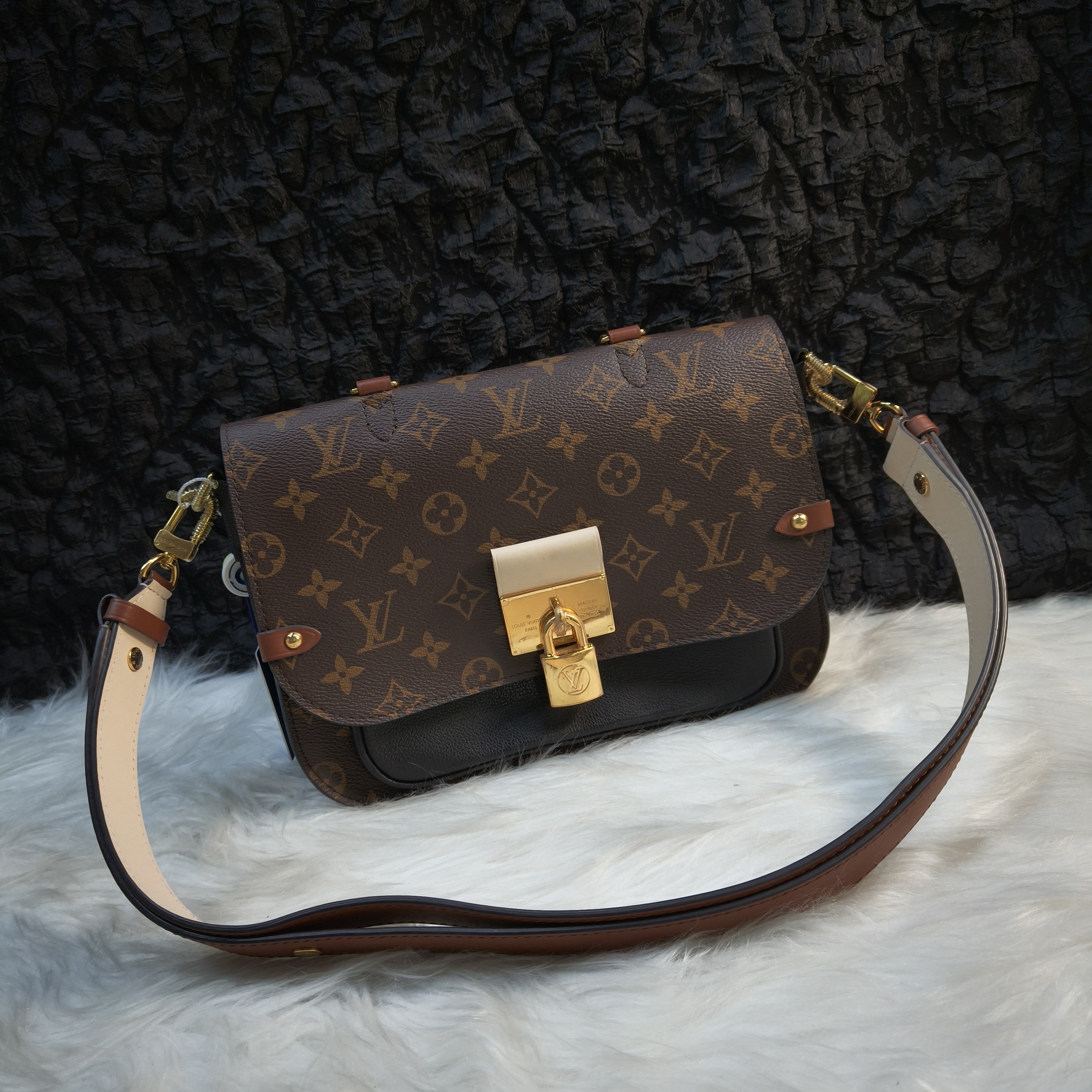 95新 LV 大喜/lv经典中号单肩包