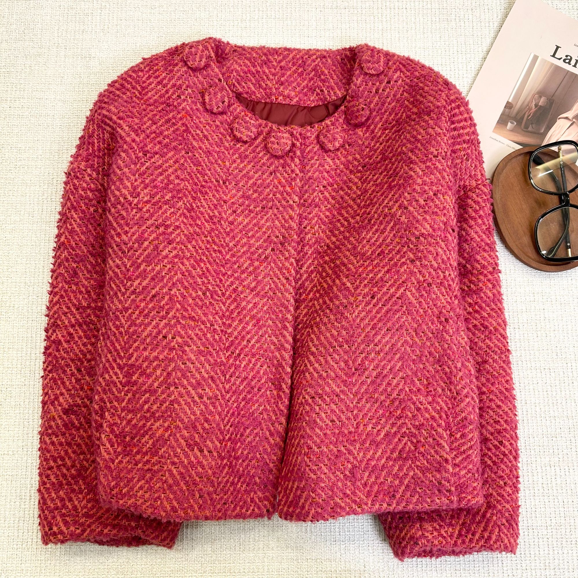 【叶子服饰】冬季新款领口圆扣子宫廷风羊毛小香风羽绒服33070