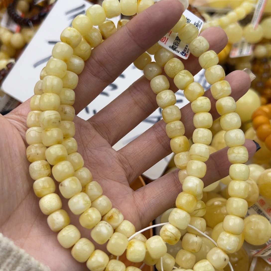 琥珀珠宝奇石未镶嵌