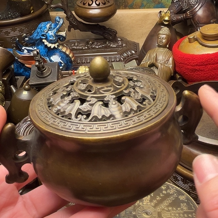 精美铜器批发档口