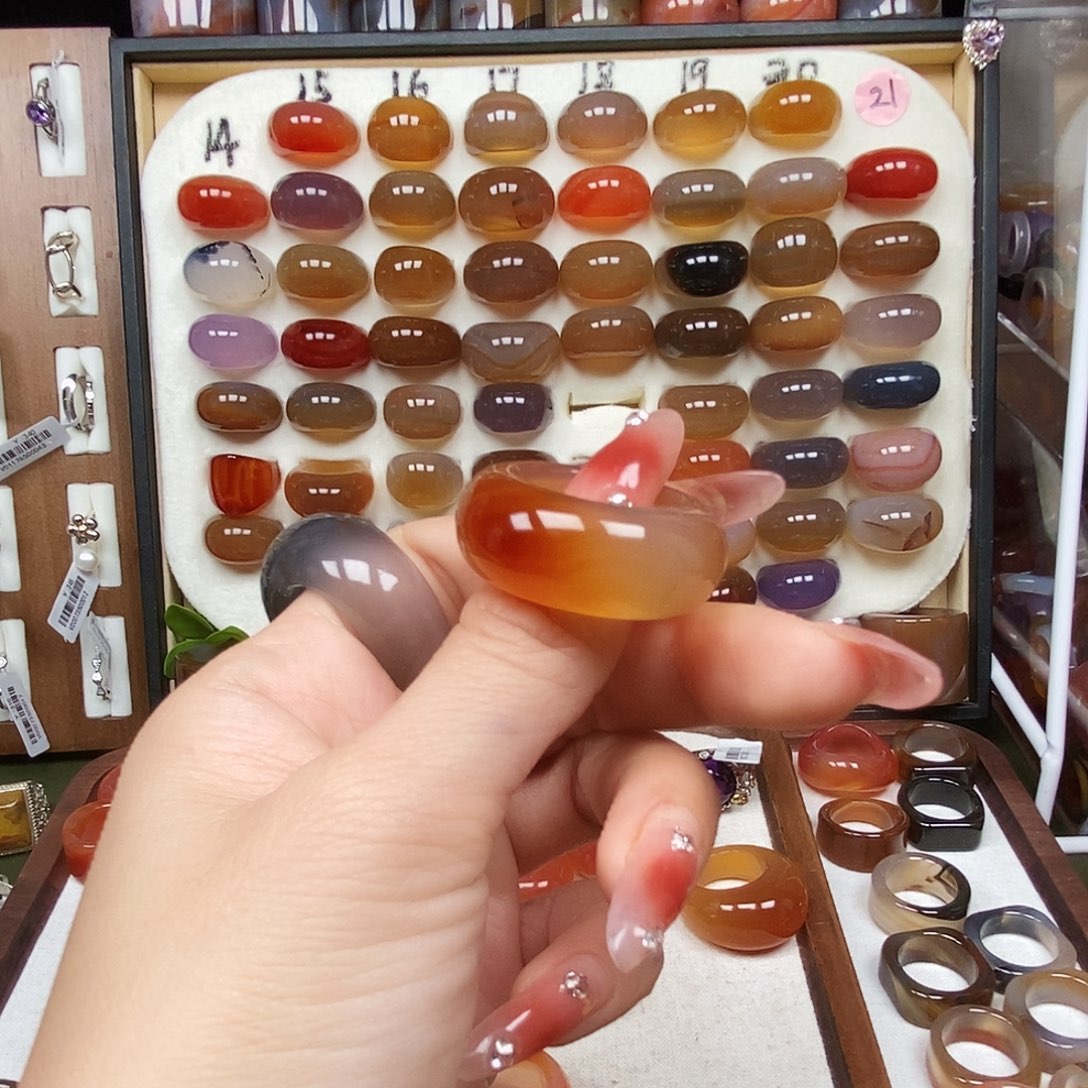 兜***转玛瑙/玉髓未镶嵌戒指