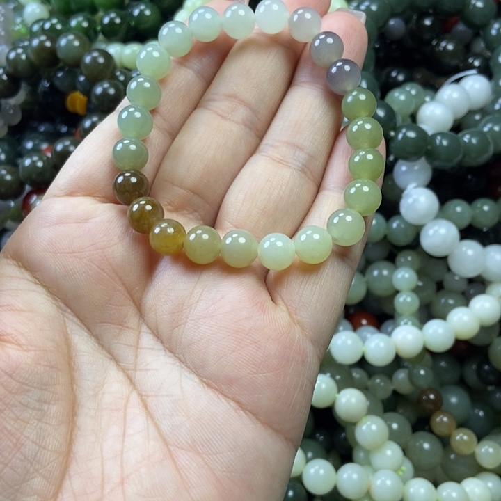 颈饰未镶嵌和田玉卡8