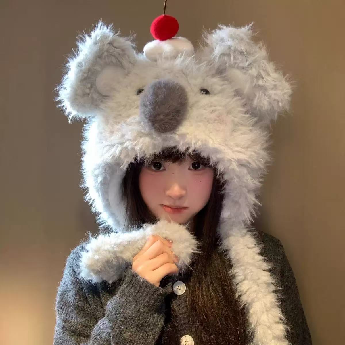 【严兔】可爱蛋糕考拉毛绒帽女秋冬显脸小保暖防寒护耳雷锋帽子