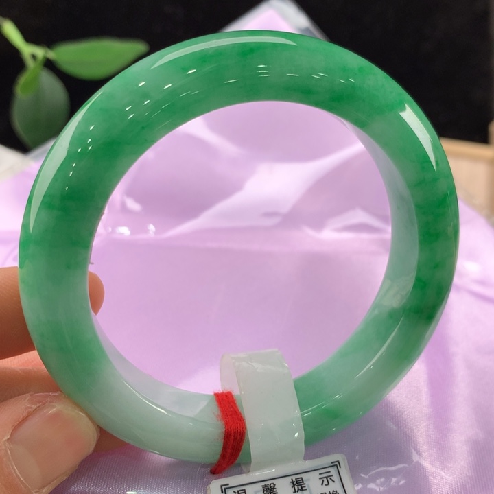 翡翠手镯未镶嵌111-0162