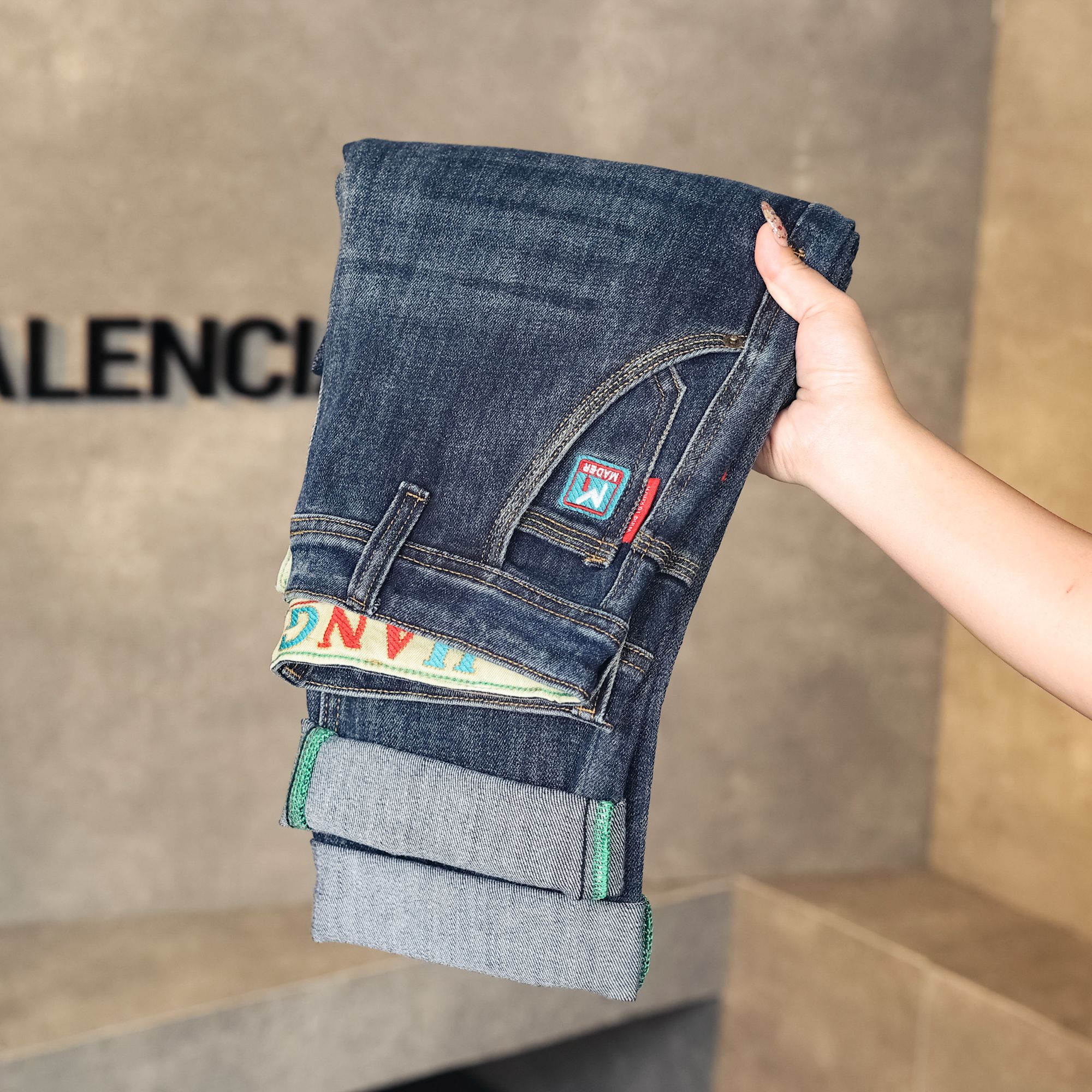 2025秋季爆款轻奢潮牌牛仔裤男士简约弹力百搭直筒宽松九分裤男