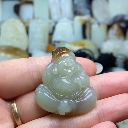 和田玉未镶嵌颈饰