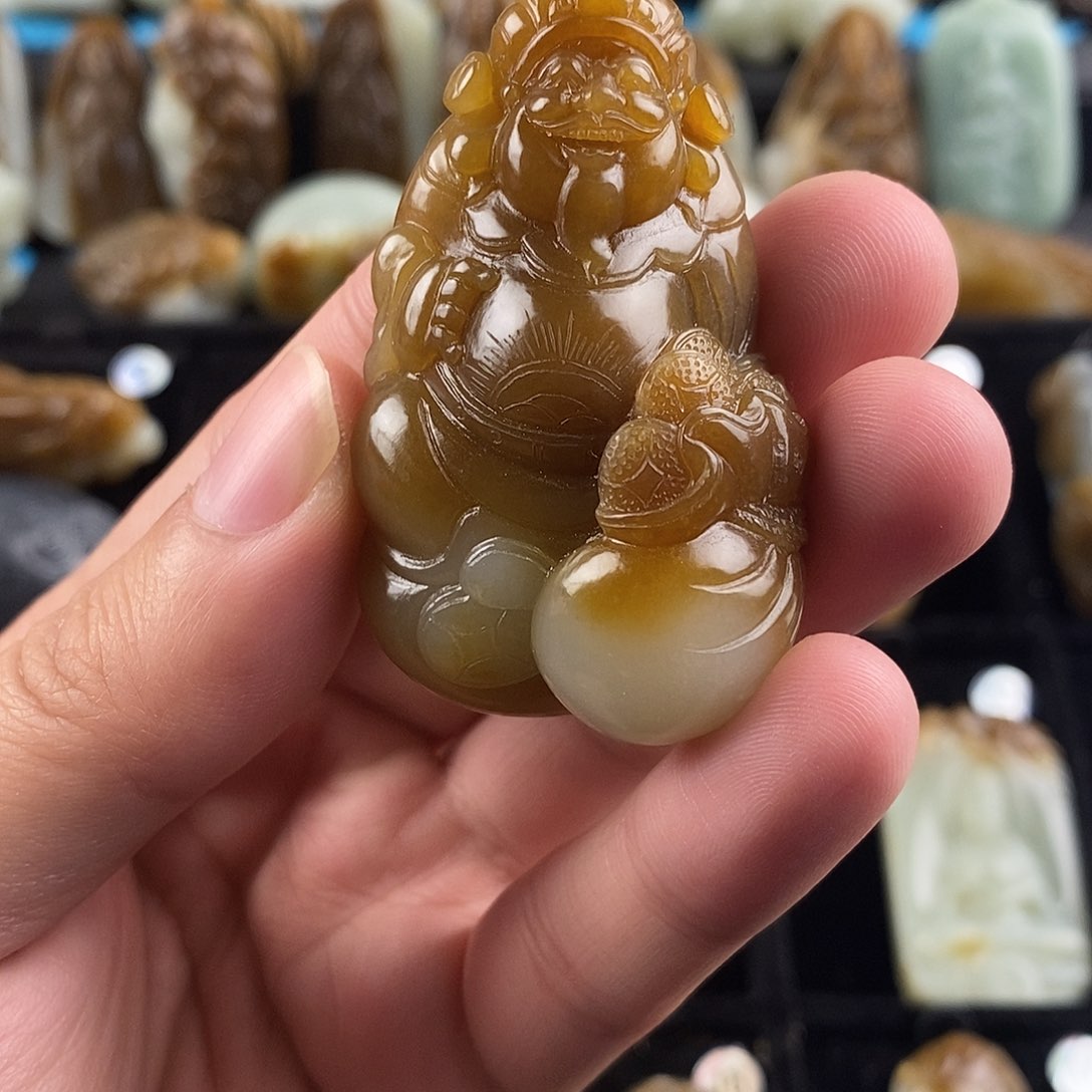 和田玉未镶嵌挂件