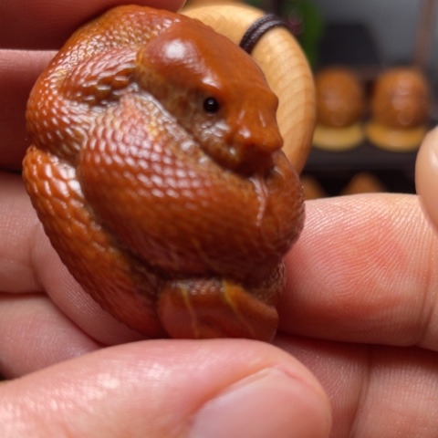 橄榄核把件蛇单子竹环穿配3.3左右