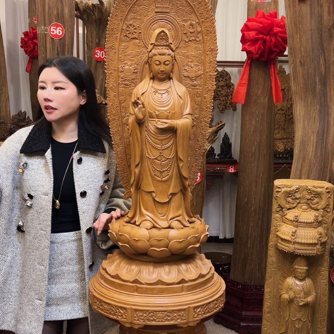 沉香摆件含*沉香摆件