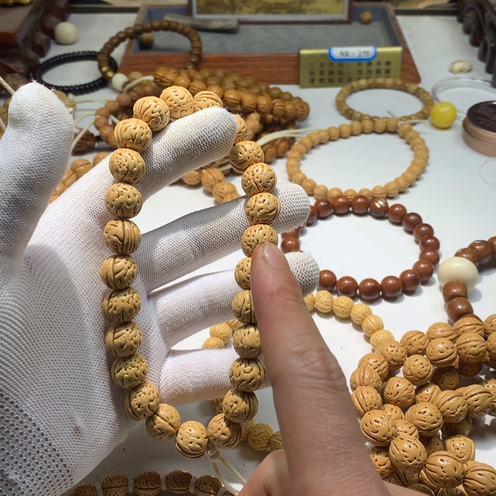 修***性吊坠桃核桃核手串
