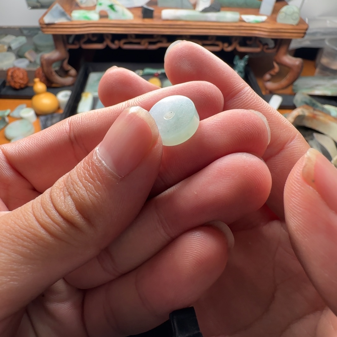 定制翡翠未镶嵌平扣