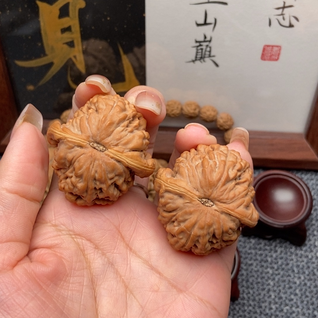 大***怪吊坠文玩核桃莲花