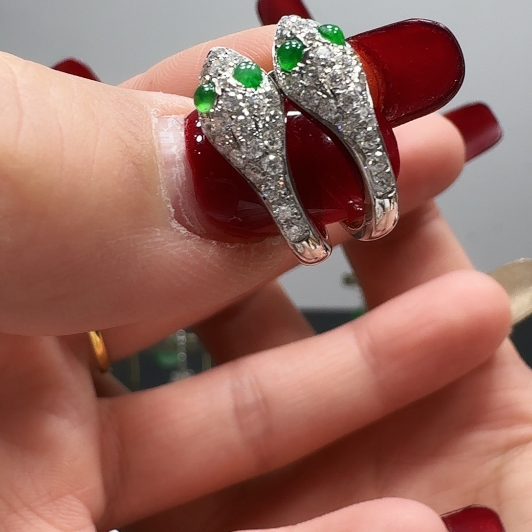 翡翠耳饰18K金镶嵌耳饰