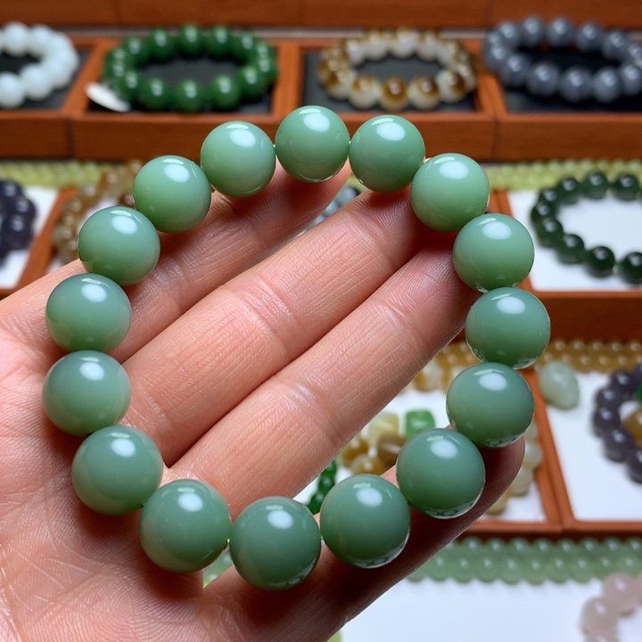 和田玉手串未镶嵌