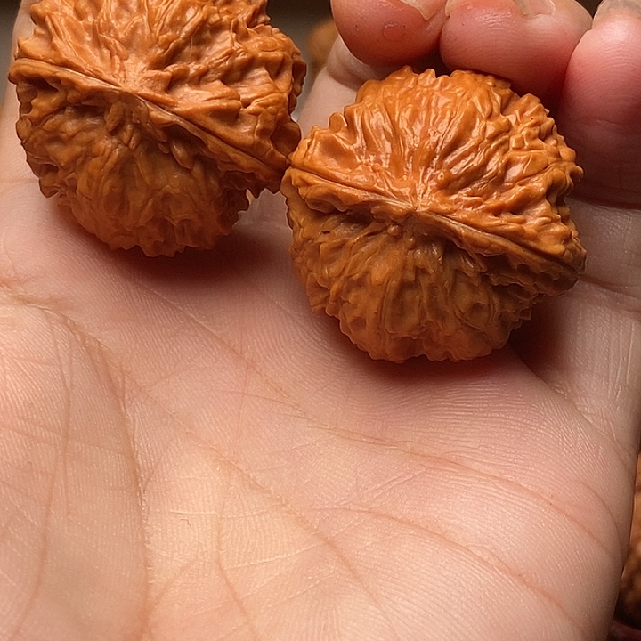 大****吊坠文玩核桃麒麟球