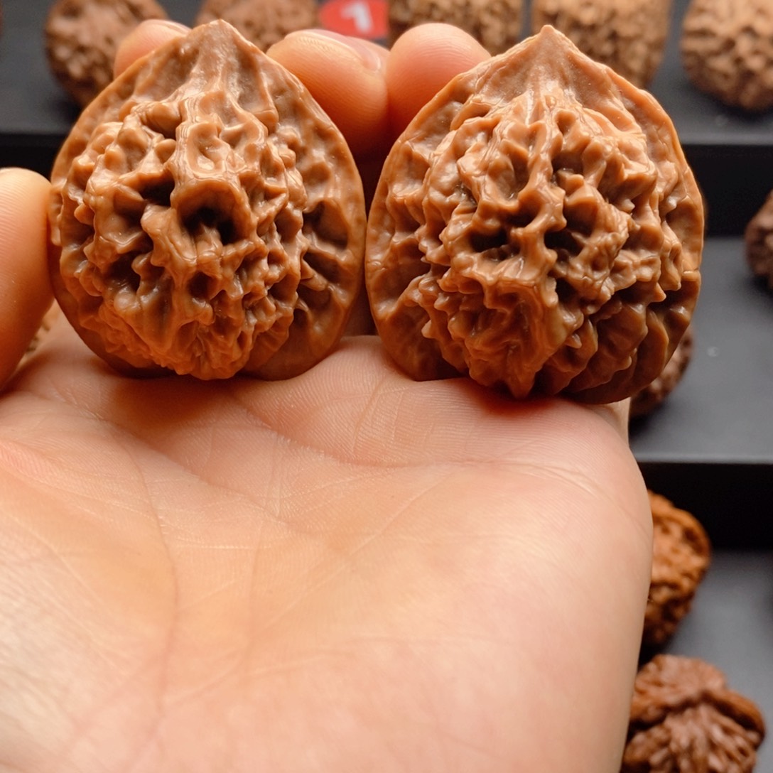 把件文玩核桃秦岭山地帽子40