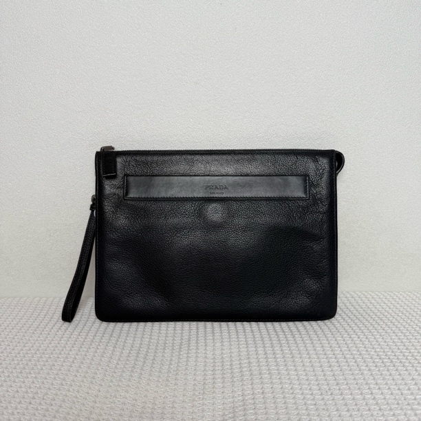 95新 Prada/普拉达 5657/男士时尚百搭黑色全皮手拿包