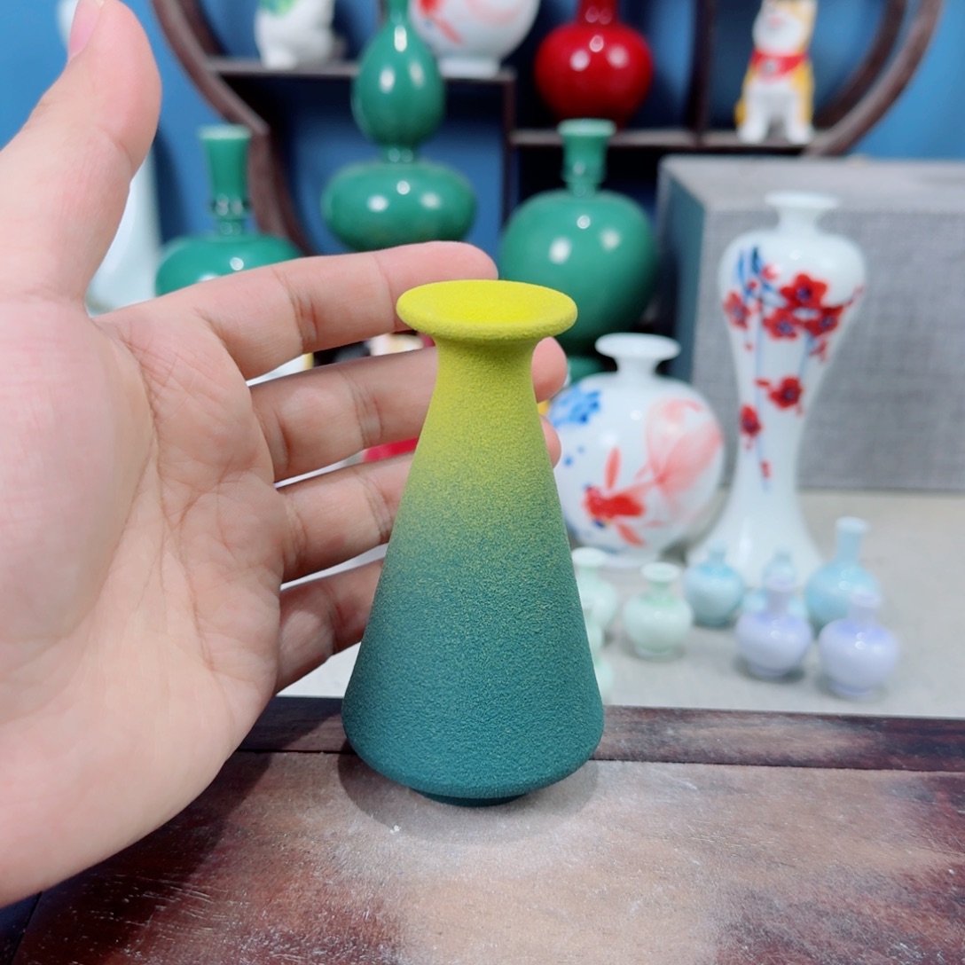 陶瓷手工小花器摆件