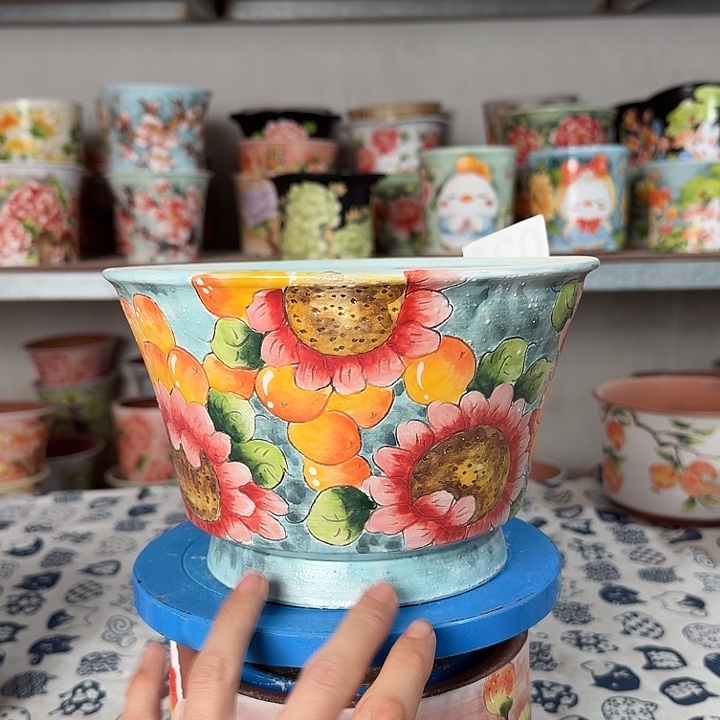 景德镇手绘多肉花盆