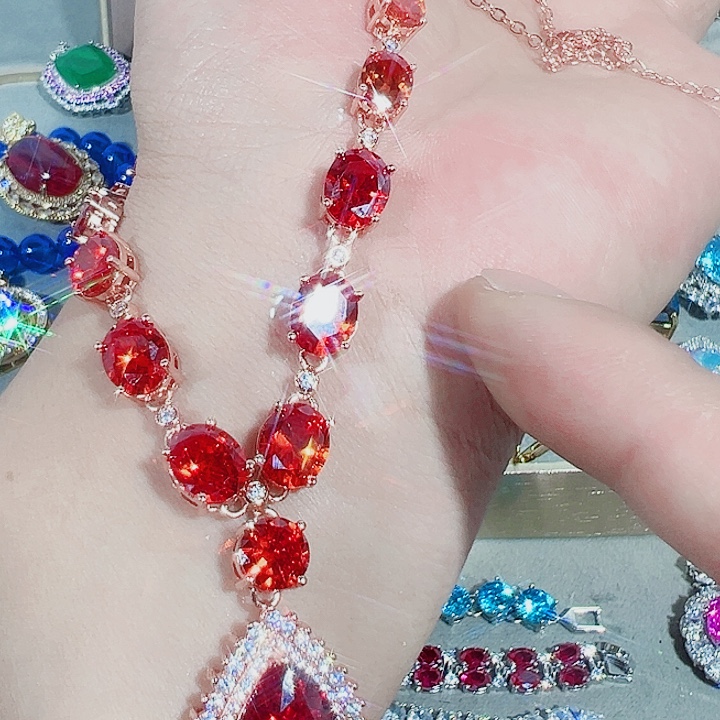 非金属红色蓝色满镶嵌吊坠