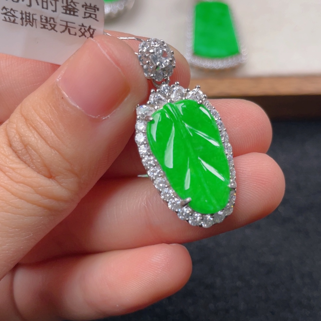 翡翠颈饰银S925镶嵌j j j k k