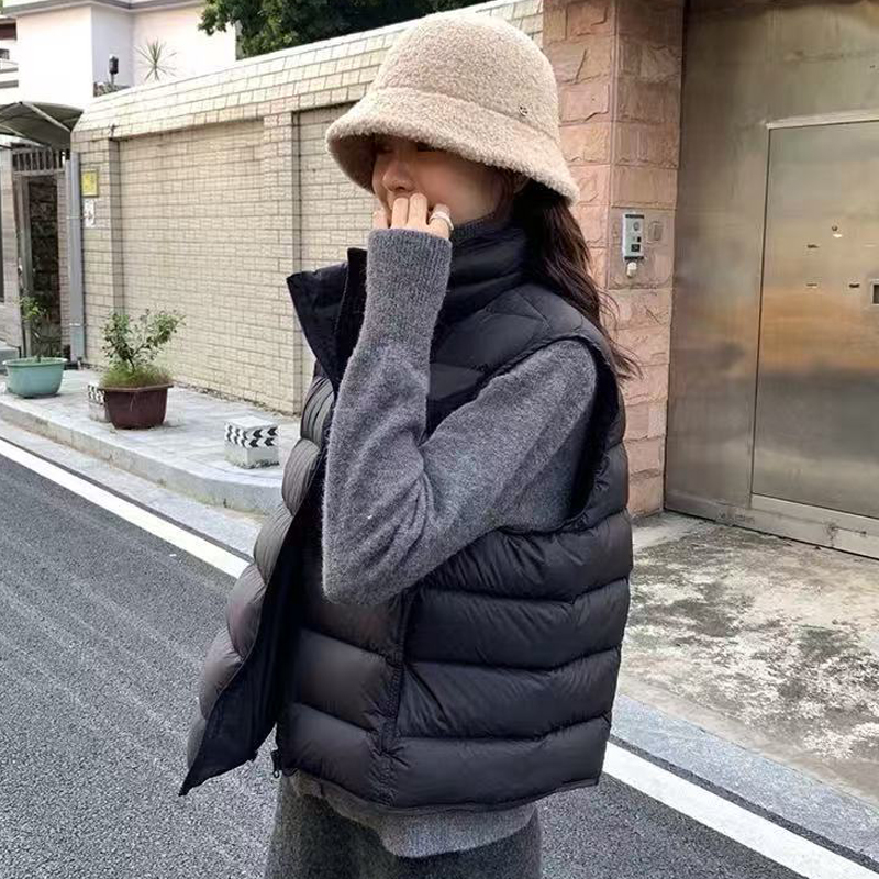 2025冬季新款轻薄短款立领秋羽绒马甲女保暖排骨泡芙外穿宽松背心