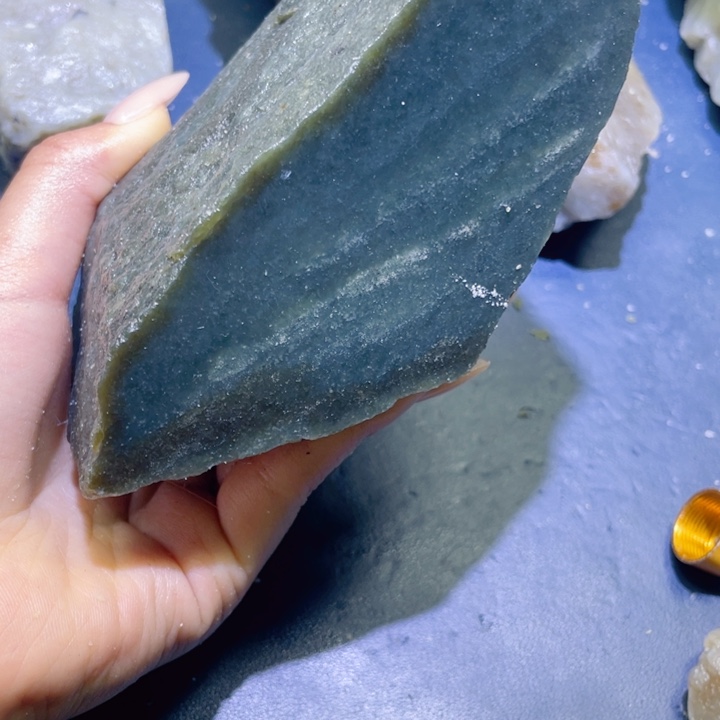 和田玉未镶嵌珠宝半成品