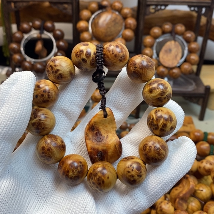 柏木用****8太行崖柏1.8瘤疤