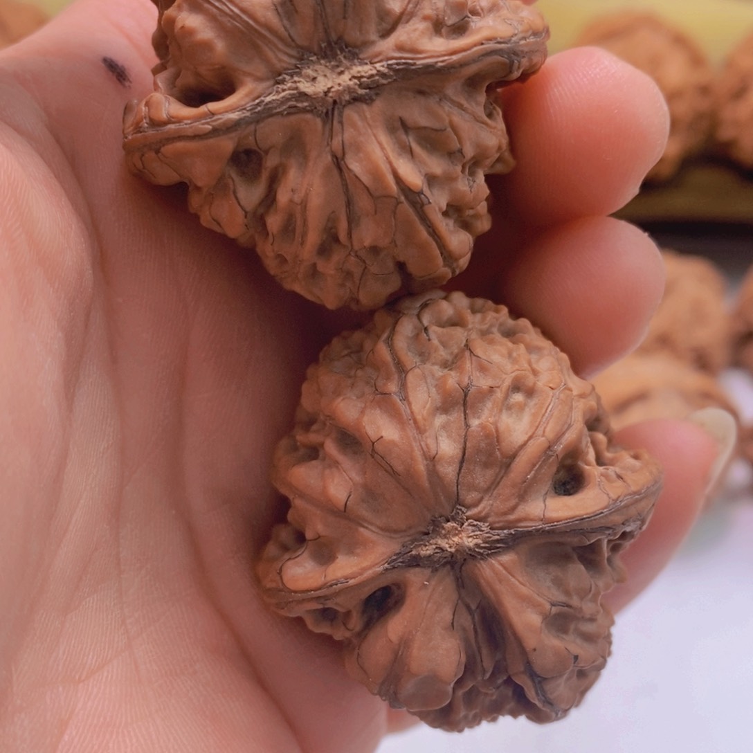 文玩核桃把件用****8文玩核桃