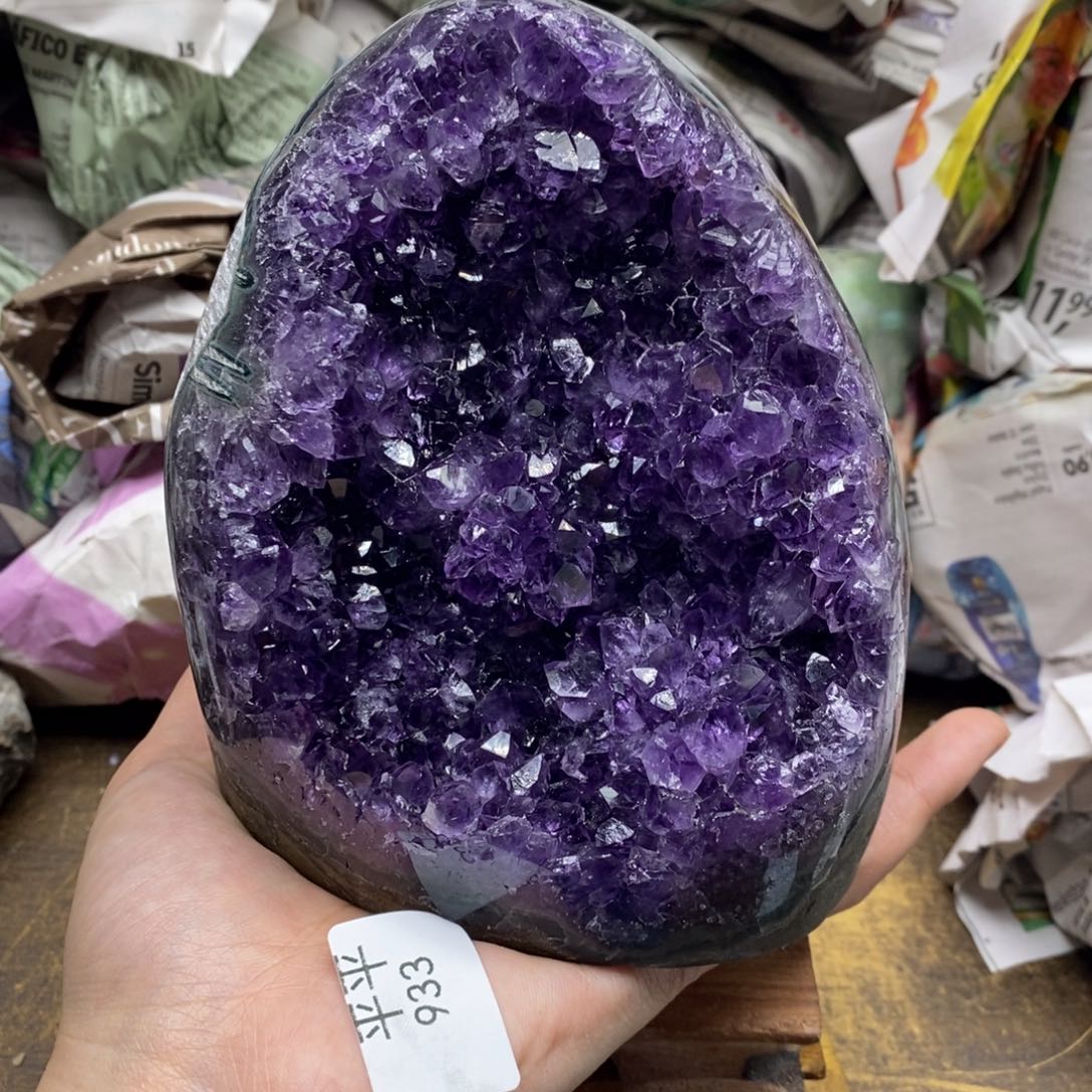 紫晶乌拉圭未镶嵌