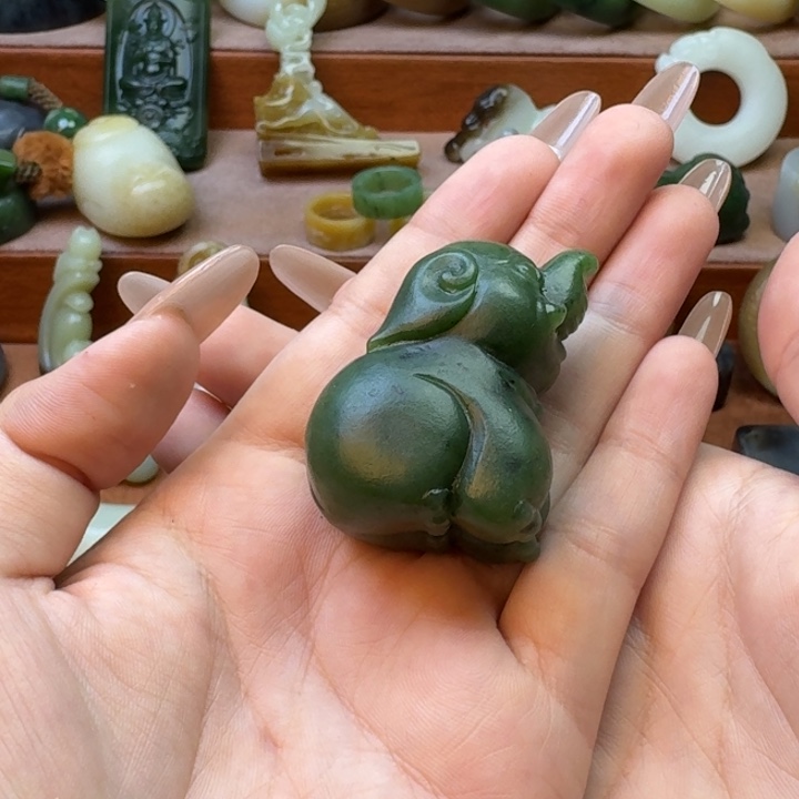 碩***O和田玉未镶嵌颈饰