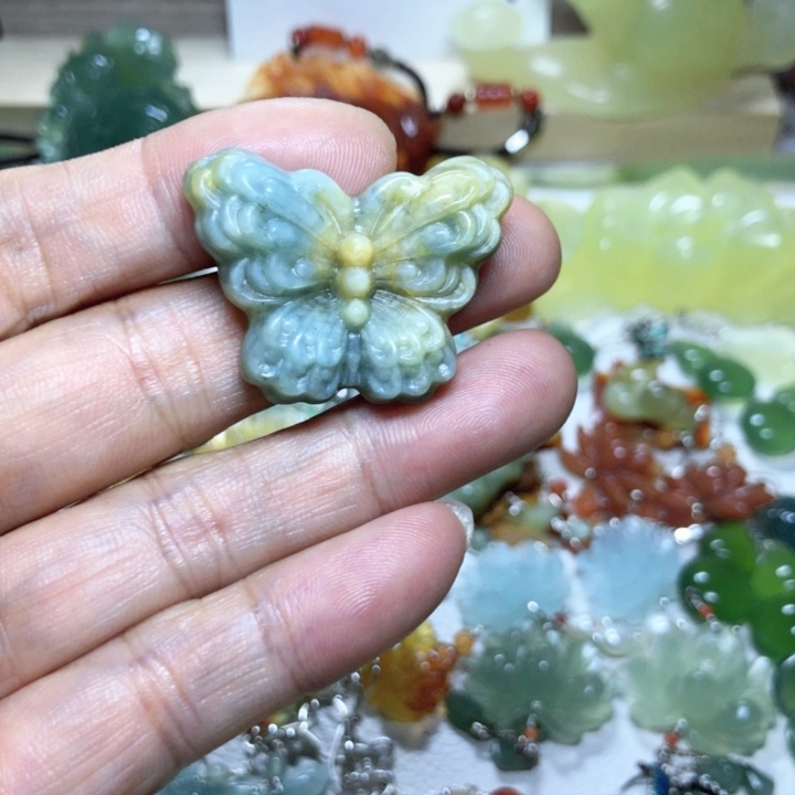 【闪购商品】蛇纹石玉手牌未镶嵌芥*