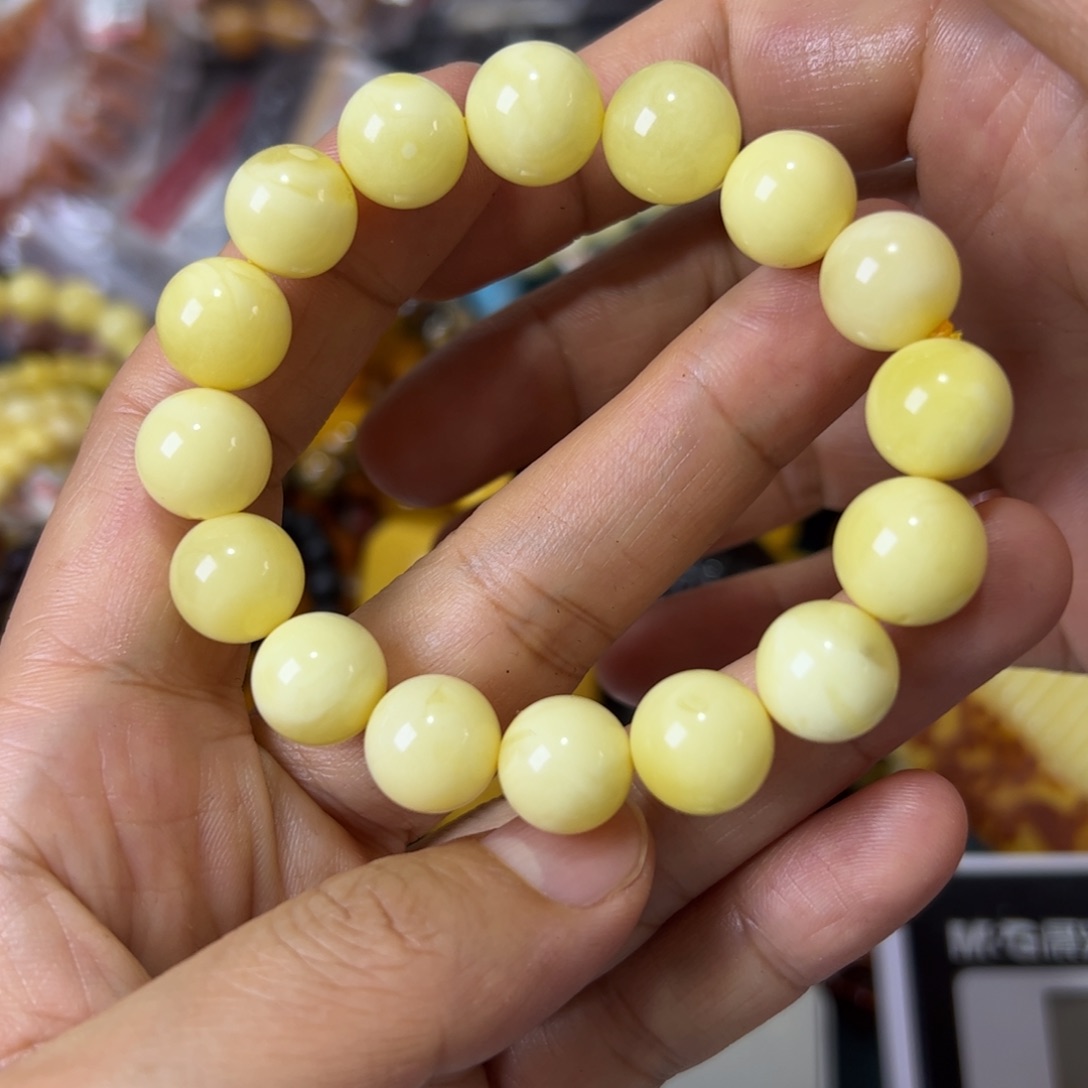 未镶嵌琥珀珠宝奇石81