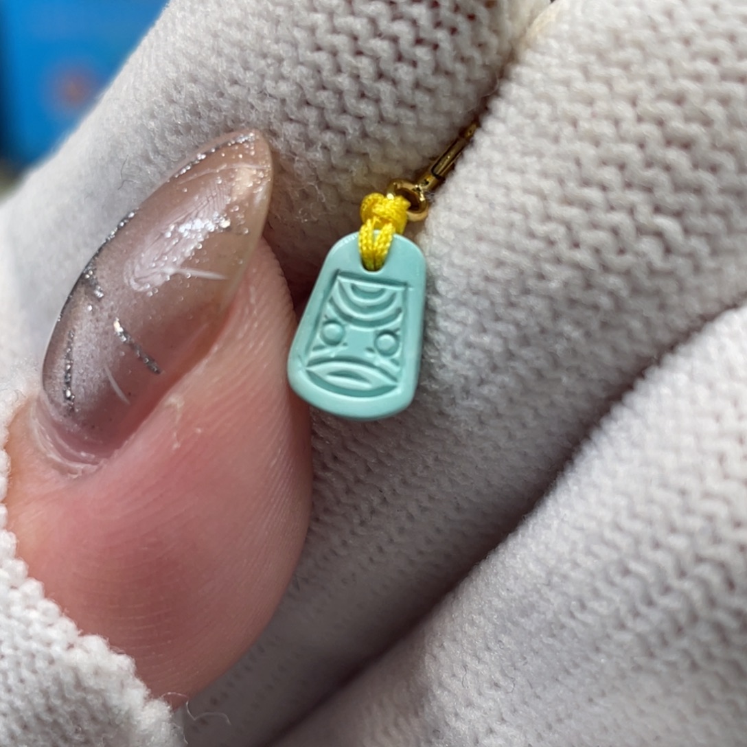 绿松石未镶嵌挂件