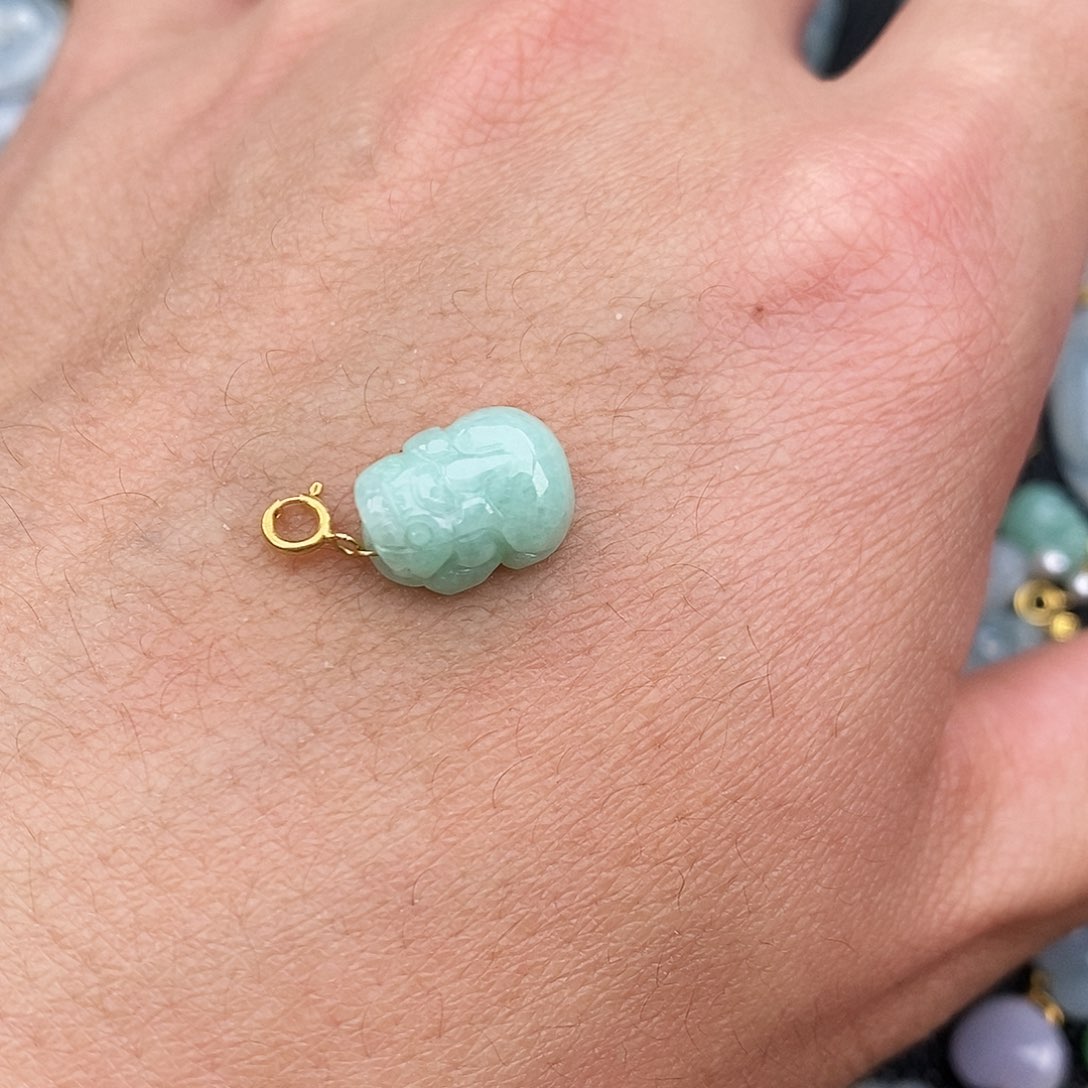 翡翠颈饰18K金镶嵌貔貅