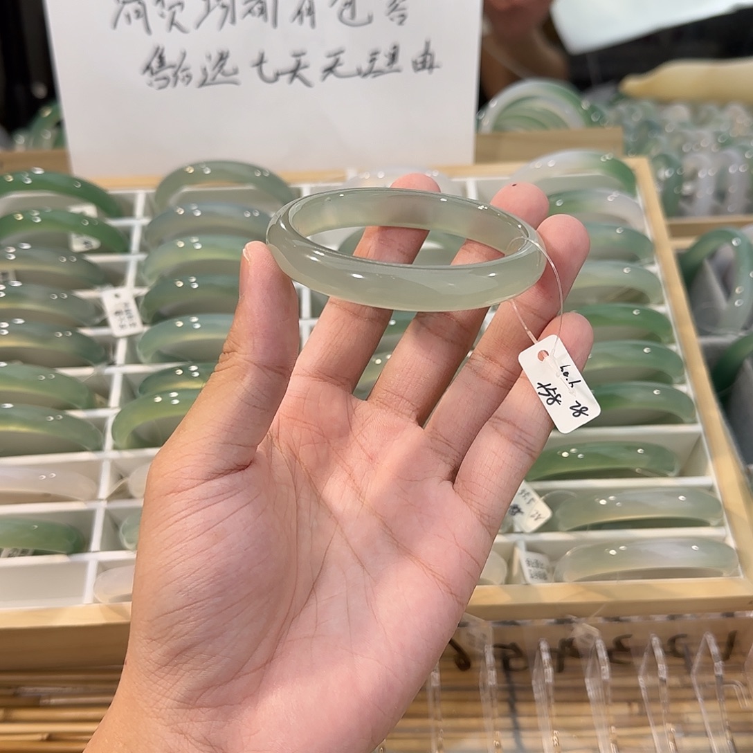 手镯玛瑙/玉髓未镶嵌圈口60.6