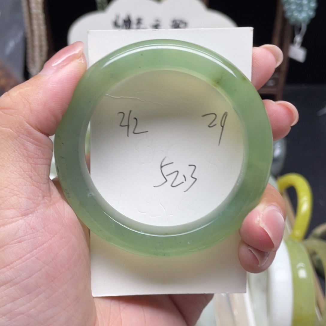未镶嵌蛇纹石玉手镯