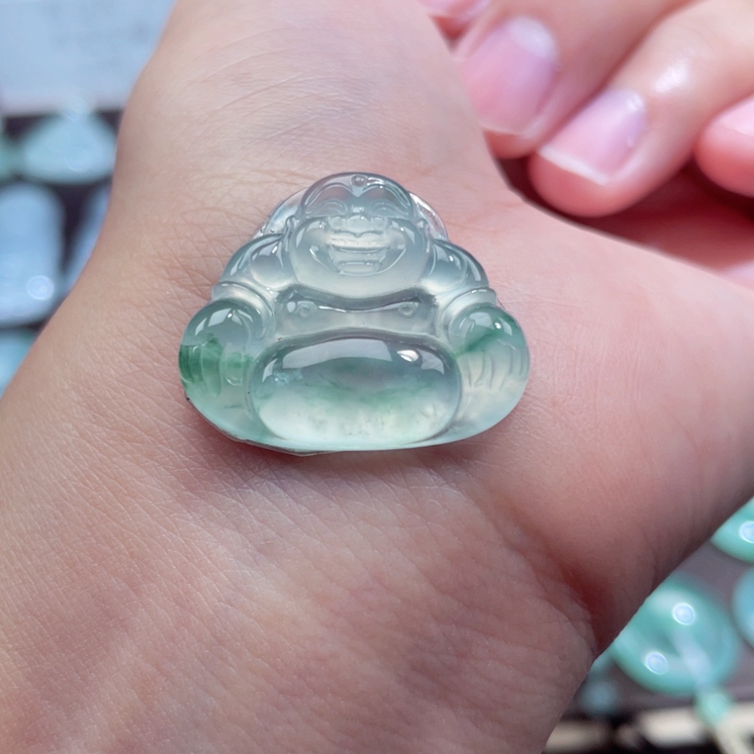 颈饰未镶嵌翡翠佛公