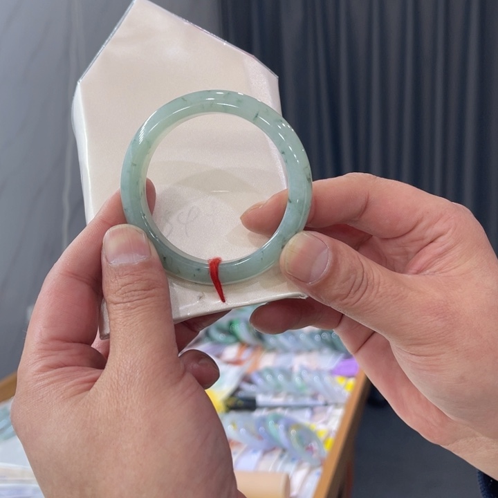 翡翠手镯未镶嵌蓝**阳纯天然缅甸翡翠A货买断