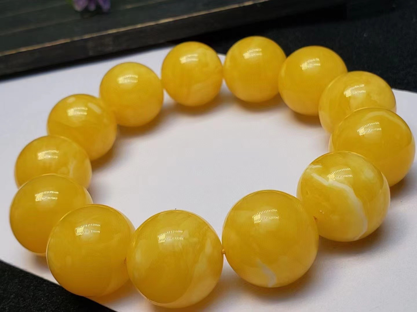 18mm焦皮同料橘色底圆珠手串