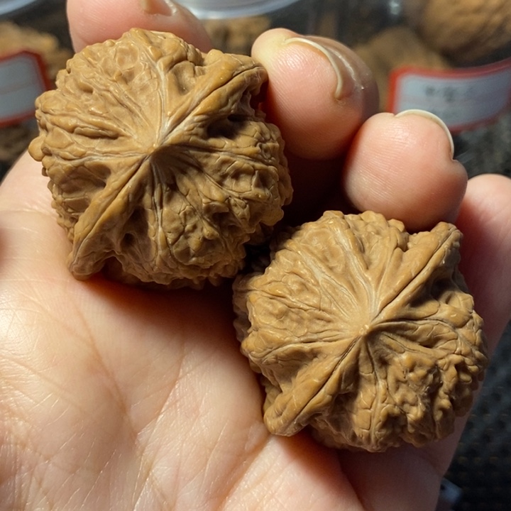 吊坠文玩核桃平谷大凹底