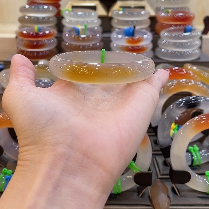 玛瑙/玉髓未镶嵌手镯27