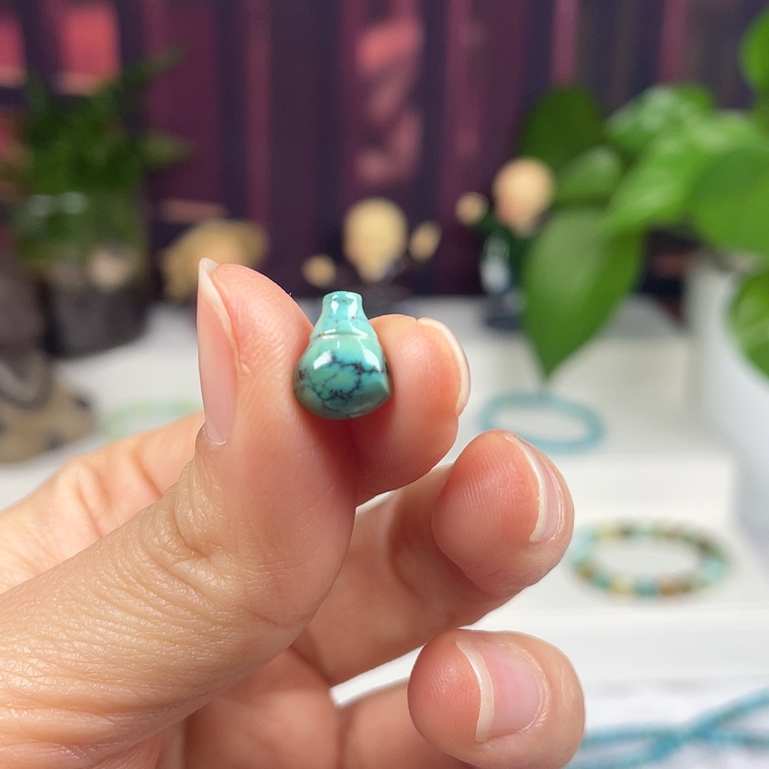 绿松石配饰未镶嵌