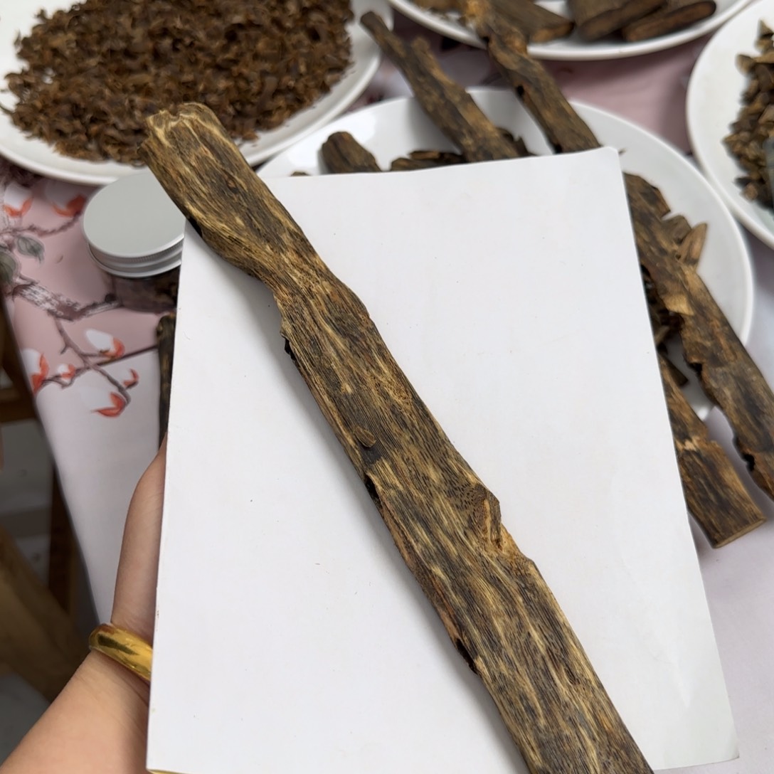 沉香木沉香碎屑奇楠金沙叶48 g